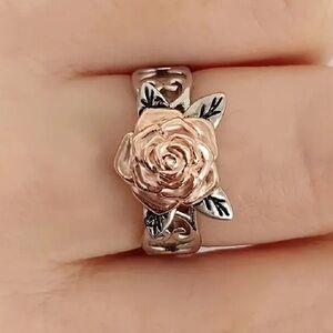 3/$25 Rose Ring Silver Tone Rose Gold Tone Flower Ring Size 8